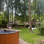 Holiday home Pure Wellness 121 Sauna&massage&hottub *