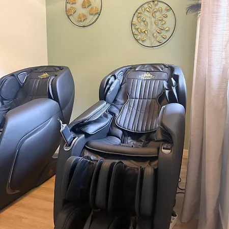 Pure Wellness 121 Sauna&massage&hottub * Ewijk