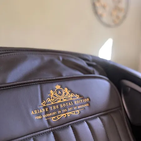 Pure Wellness 121 Sauna Hottub & Massage Holiday home