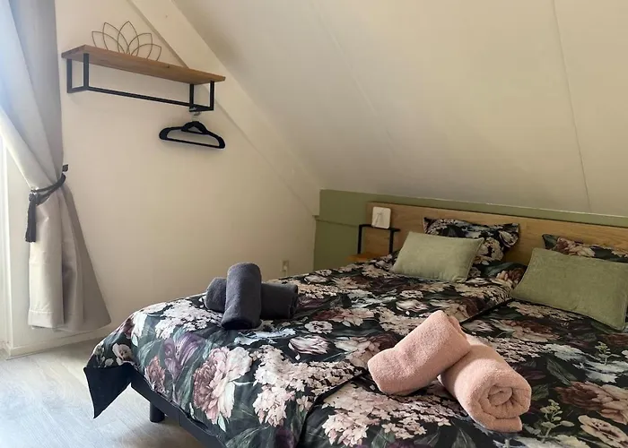 Holiday home Pure Wellness 121 Sauna&massage&hottub Ewijk