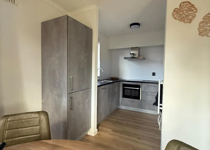 Pure Wellness 121 Sauna&massage&hottub * Ewijk