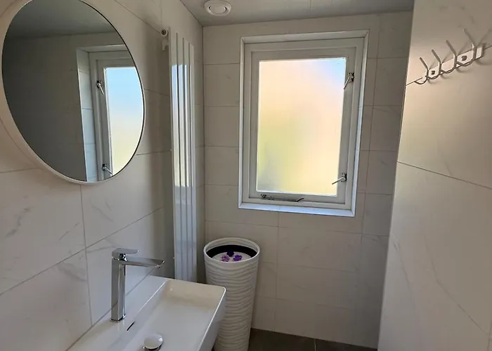 Pure Wellness 121 Sauna&massage&hottub Holiday home *