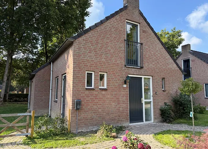 Pure Wellness 121 Sauna&massage&hottub Holiday home Ewijk