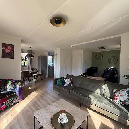 Pure Wellness 121 Sauna Hottub & Massage Ewijk