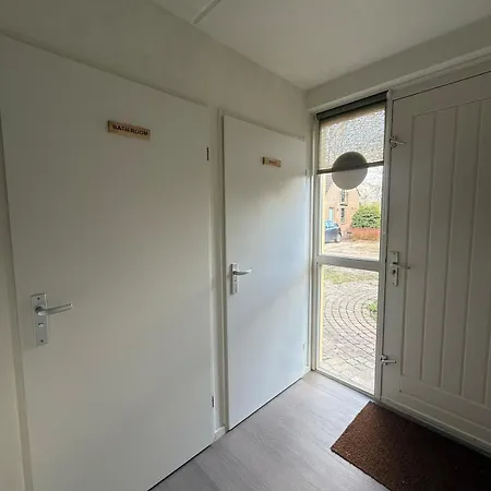 Pure Wellness 121 Sauna Hottub & Massage Σπίτι διακοπών Ewijk