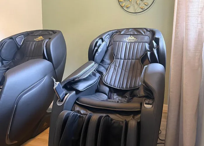 Pure Wellness 121 Sauna Hottub&massage * Ewijk